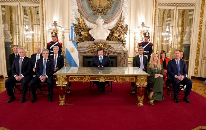 Milei presentó la reforma del Banco Central y el 