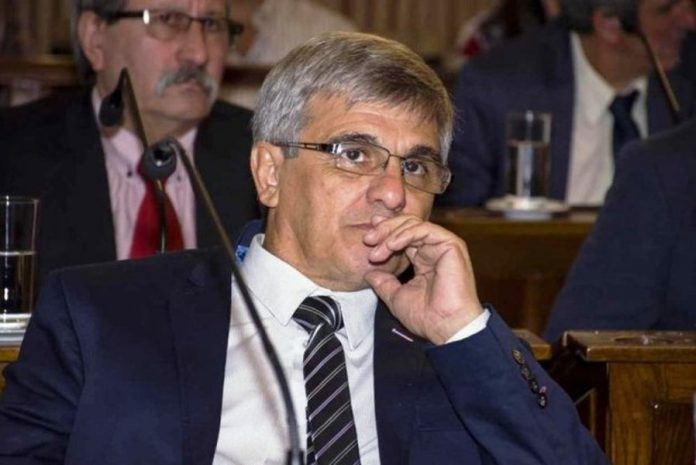 UCR Activa pide la renuncia del senador Dal Molín por su trámite jubilatorio