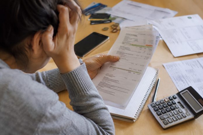 Mora récord: 5,8 millones de argentinos no pueden pagar sus deudas