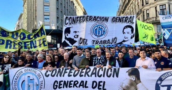 CGT sale a la calle contra Milei pese al guiño oficial por la caja sindical