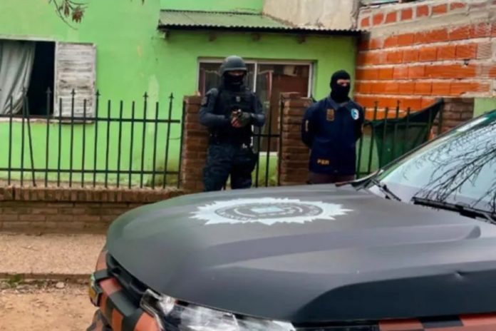 Federación: allanaron un kiosco de drogas y detuvieron a una pareja