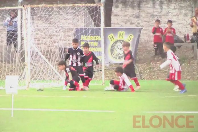 80 equipos y fútbol infantil: el Palmira Cáceres volvió a Paraná