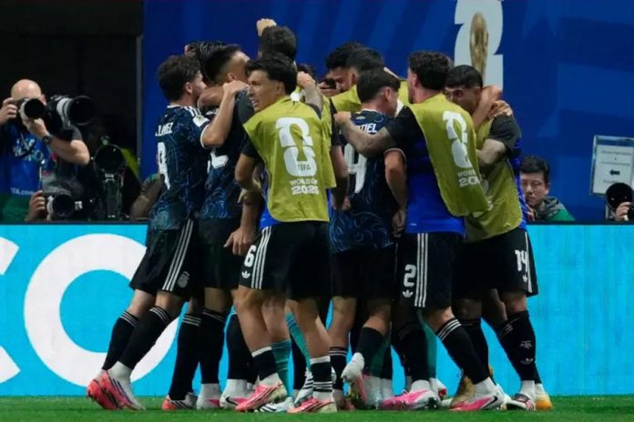 Argentina va por el bicampeonato: final ante España el domingo en Nueva Jersey
