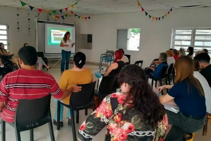Paraná lanza espacios gratuitos de salud mental para adolescentes