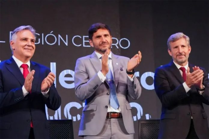 Frigerio asume la presidencia de la Región Centro en Córdoba