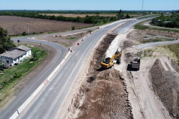 Rutas 12 y 18: quiénes quieren concesionarlas y cuánto costarán los peajes