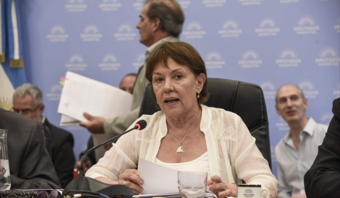Ley de Tierras: el Senado volvió a frenar la reforma y el debate va a agosto
