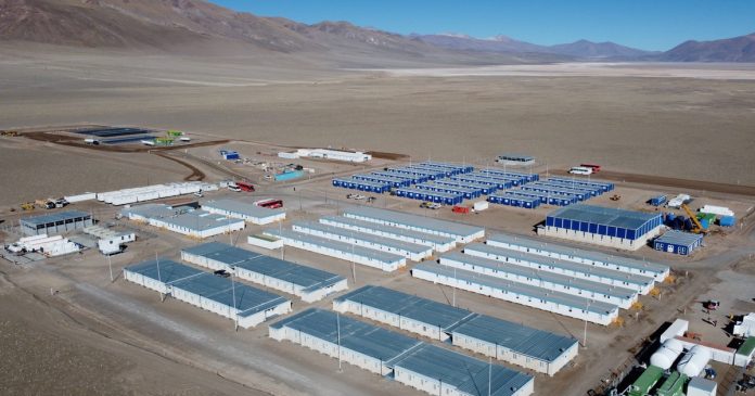 El litio argentino no frena: producción sube 45% y lidera toda la minería