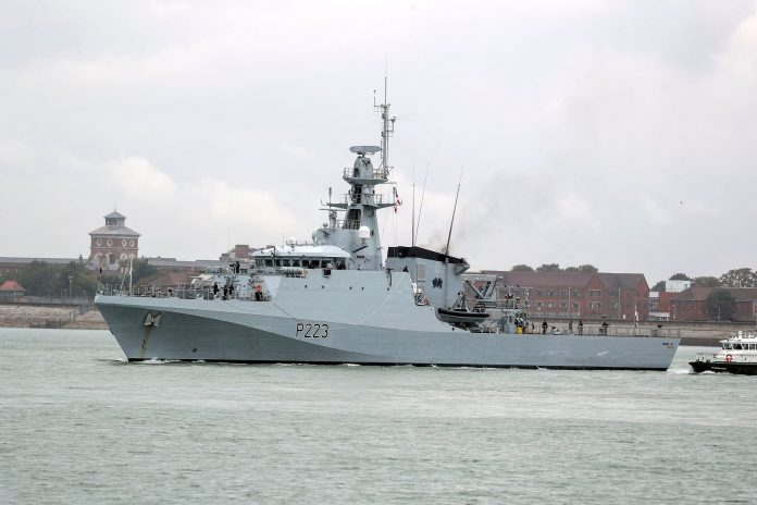 Buque británico en el Mar Argentino: el peronismo pide explicaciones al Gobierno