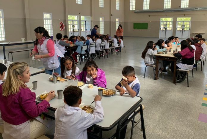 Entre Ríos acata el fallo pero no frena la reforma alimentaria escolar
