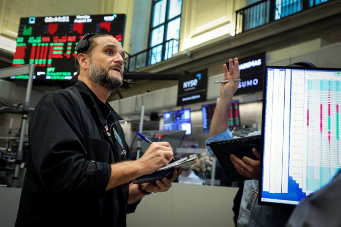 Acciones argentinas subieron hasta 8% en Wall Street pero el riesgo país no cede