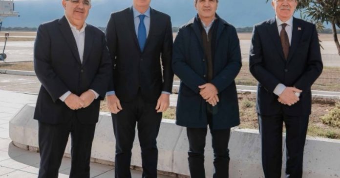 Santilli y Caputo en el territorio: el Gobierno apura acuerdos con gobernadores
