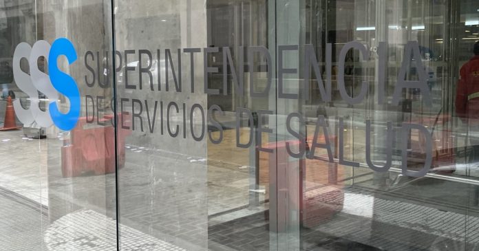 El Gobierno dio de baja a 18 prepagas y mutuales del registro oficial