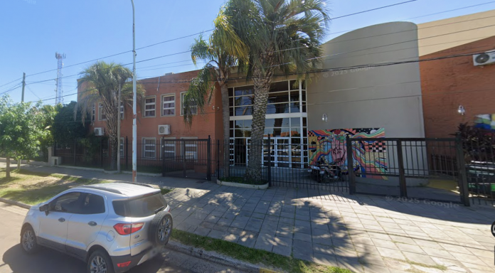 Clases suspendidas en Comercio 2: filtraciones en plena obra de refacción