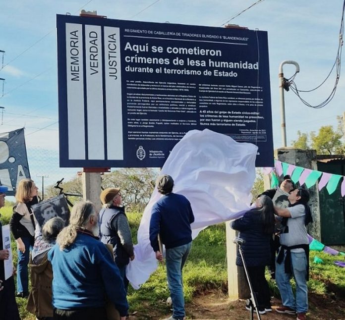 Volvió el cartel del Sitio de Memoria en el Regimiento de Concordia
