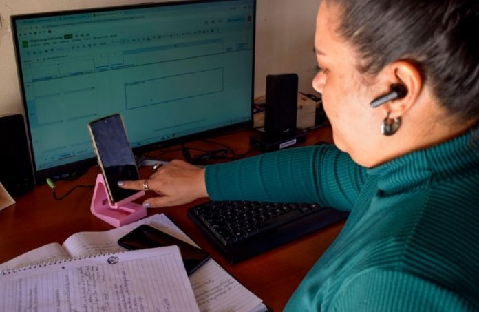 Entre Ríos, entre las provincias con más suicidios: cómo funciona el 135