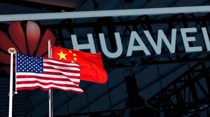 EE.UU. y China se cruzan en República Dominicana por tecnología