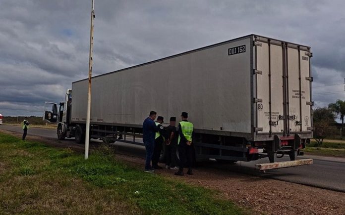 Hallaron a la joven buscada desde el martes: un camionero detenido