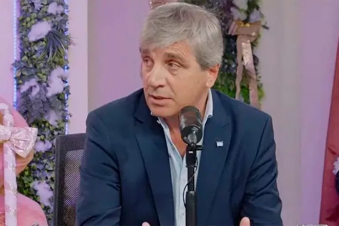 Caputo anuncia mañana: créditos hipotecarios y silencio oficial