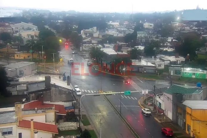 Alertas naranja y amarilla en Entre Ríos: 48mm cayeron en Paraná