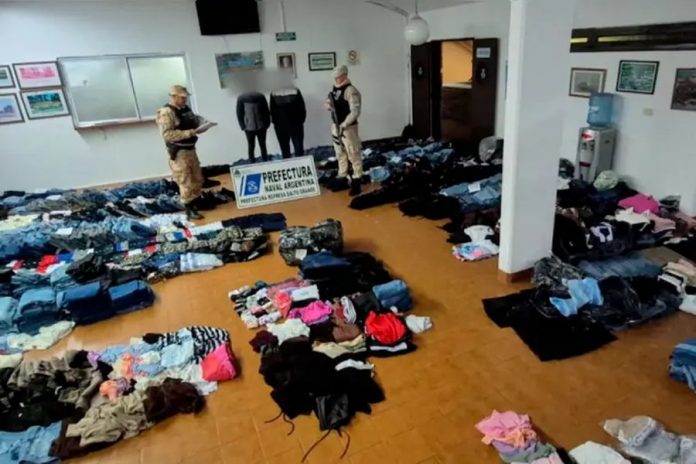Casi 3.000 prendas y $52 millones: atajaron un contrabando en Salto Grande