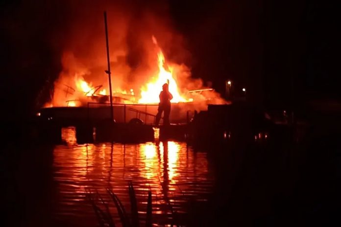 Grave: trasladaron a Paraná al hombre quemado en el río Gualeguaychú
