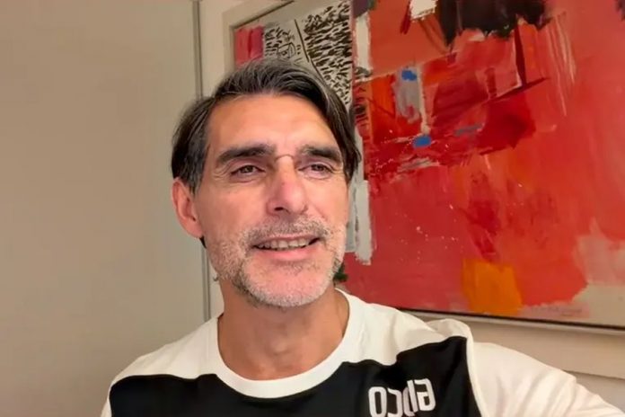 Ayala sorprendió a alumnos de una escuela de Paraná con un video