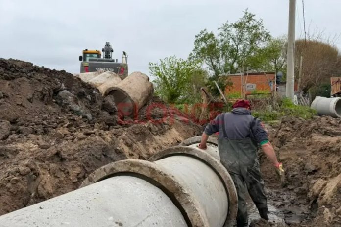 Paraná mejora desagües en Bajada Grande antes de las lluvias fuertes