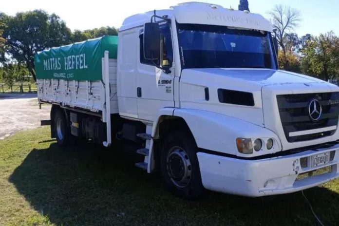 Camionero entrerriano secuestrado en Santa Fe: lo dejaron maniatado en la autopista