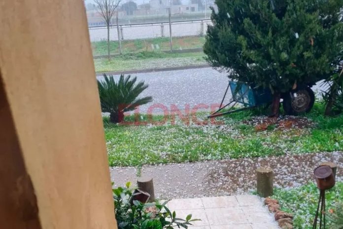 Granizada impresionante sacudió Concepción del Uruguay bajo alerta de tormentas