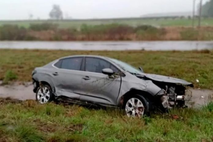 Ruta 14: volcó un auto con una beba que iba al Garrahan
