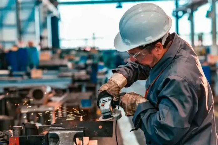 Pymes industriales en rojo: producción en su peor nivel en 7 años