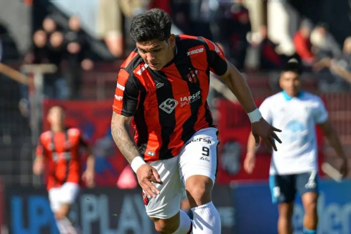 Patronato cedió un 3-1 y empató 3-3 con Jujuy: sigue en el descenso