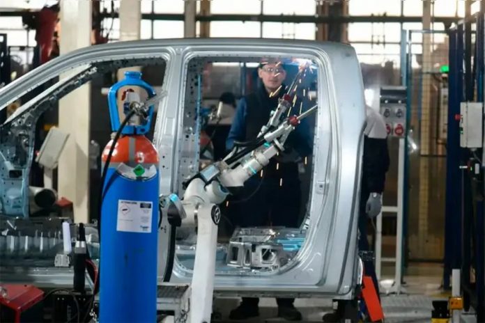 Stellantis recorta más del 30% la producción de sus pick-ups en 2026
