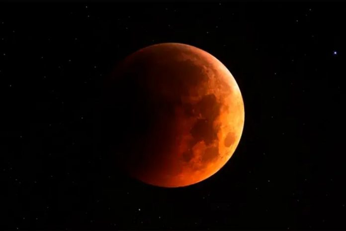 Eclipse lunar esta noche: cómo y a qué hora verlo desde Entre Ríos