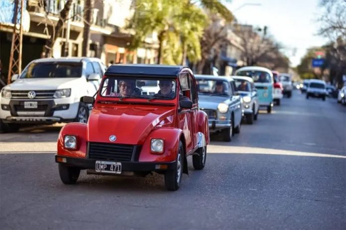Crespo celebra 15 años de autos clásicos con una edición especial