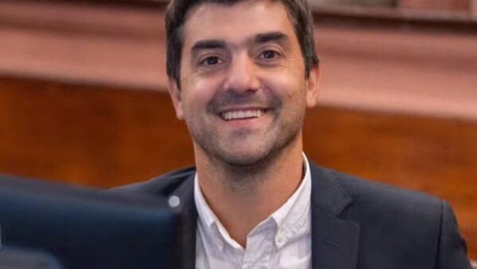 Sarubi cruzó al PJ: 