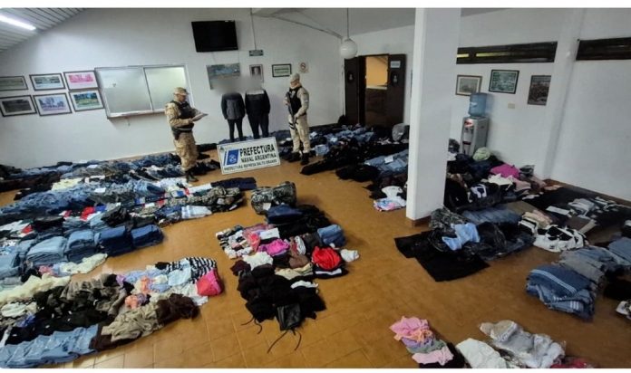 Prefectura frenó un contrabando de ropa valuado en $52 millones en Salto Grande
