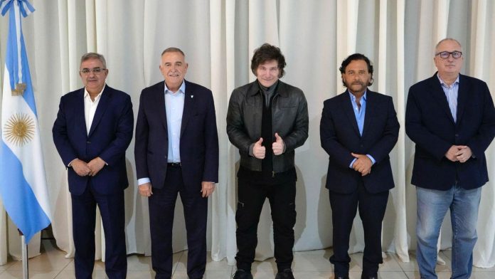 Milei se radicaliza y sus alianzas se rompen en el peor momento