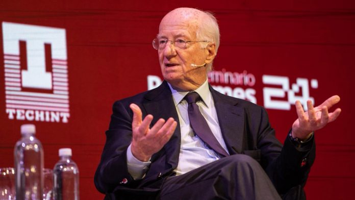 Techint ve tres Argentinas y pide defender la industria ante China
