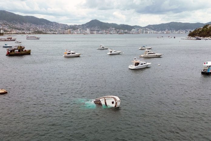 El huracán Polo amenaza la costa del Pacífico mexicano con vientos de 255 km/h
