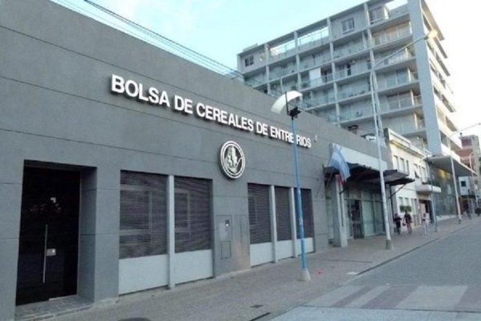 Bolsa de Cereales: busca vender campos e inmuebles para sortear la crisis