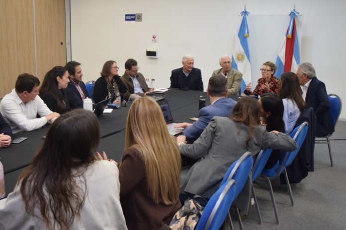 El FIDA ve potencial en Entre Ríos: quesos, lechería y góndolas europeas