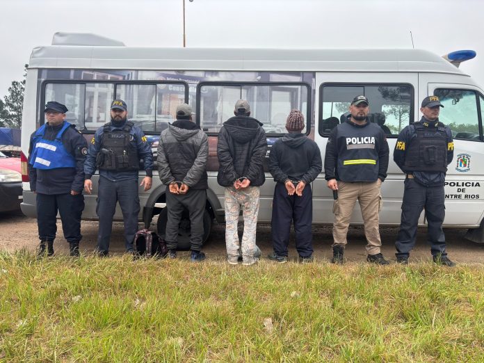 Cuatro detenidos y droga secuestrada en la Autovía Artigas
