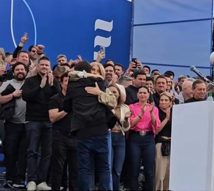 Cresto se mueve en el espacio de Kicillof y apunta a 2027