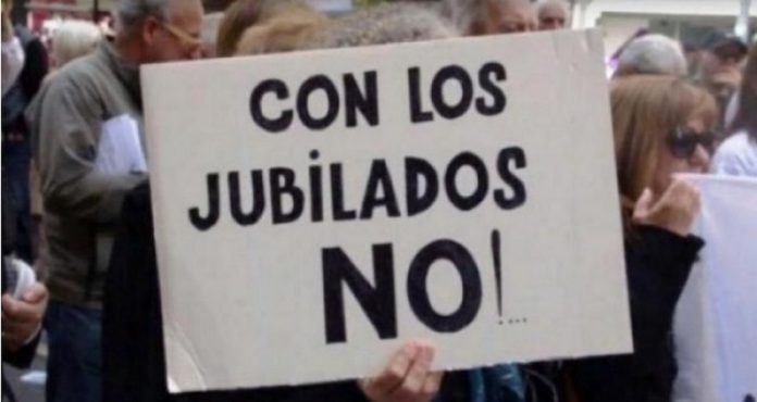 Día del Jubilado: entre la lucha de los miércoles y la represión que no cesa