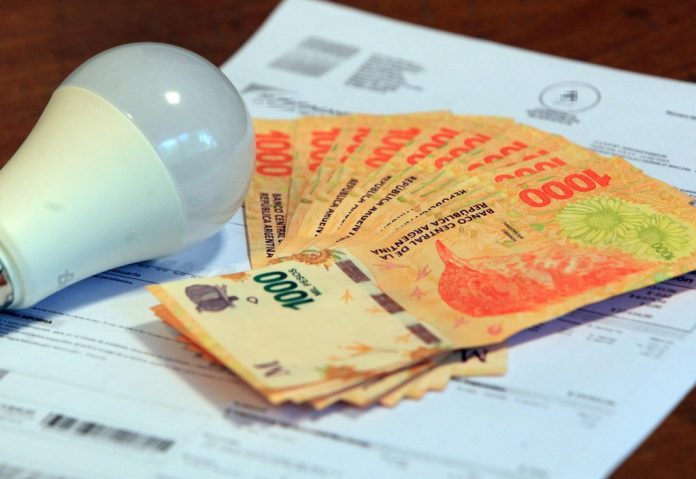 Luz y gas: el Gobierno sube el tope bonificable y frena el impacto en las facturas