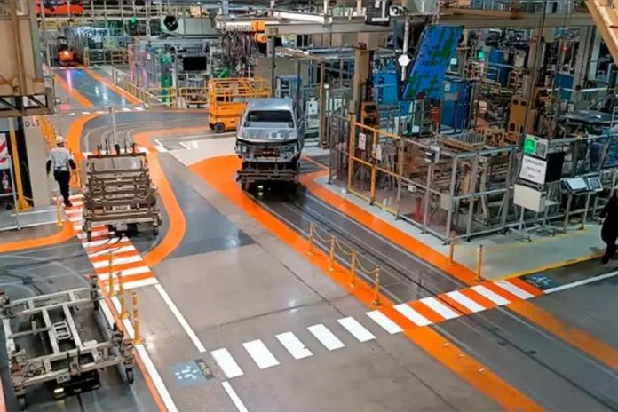 La inversión real nacional volvió a caer: bajaron obras y equipos