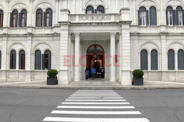 Entre Ríos promulgó la ley que elimina las pensiones de privilegio