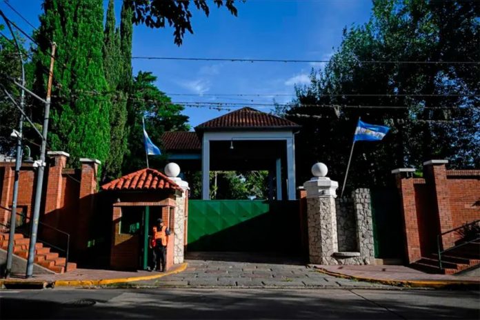 Olivos: 20 despidos y la Casa Militar toma el control de la seguridad